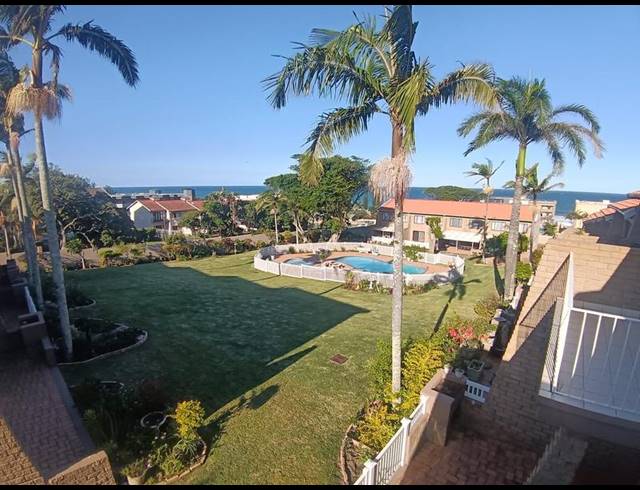 3 BEDROOM APARTMENT FOR SALE IN UVONGO BEACH